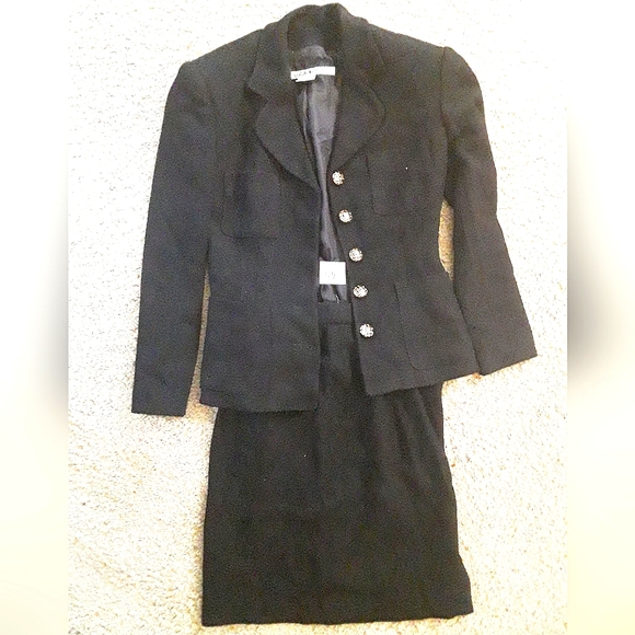 LUCA LUCA - *SET* - Black Blazer (XS/S) & Black Skirt (EU 40) - 100% Wool - Picture 1 of 4